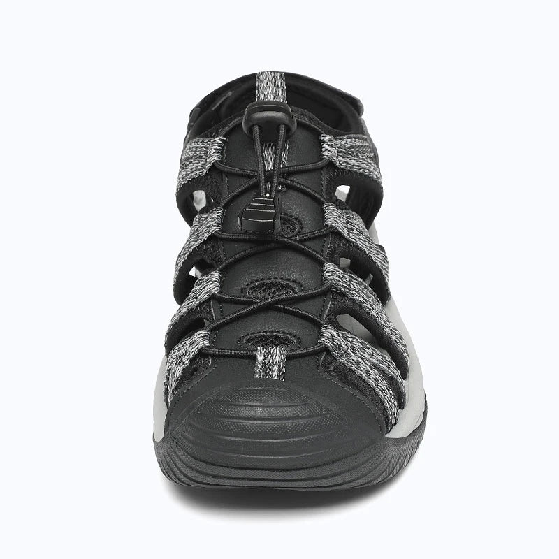 Dannto women's hiking sandals S2 black shown from the front
