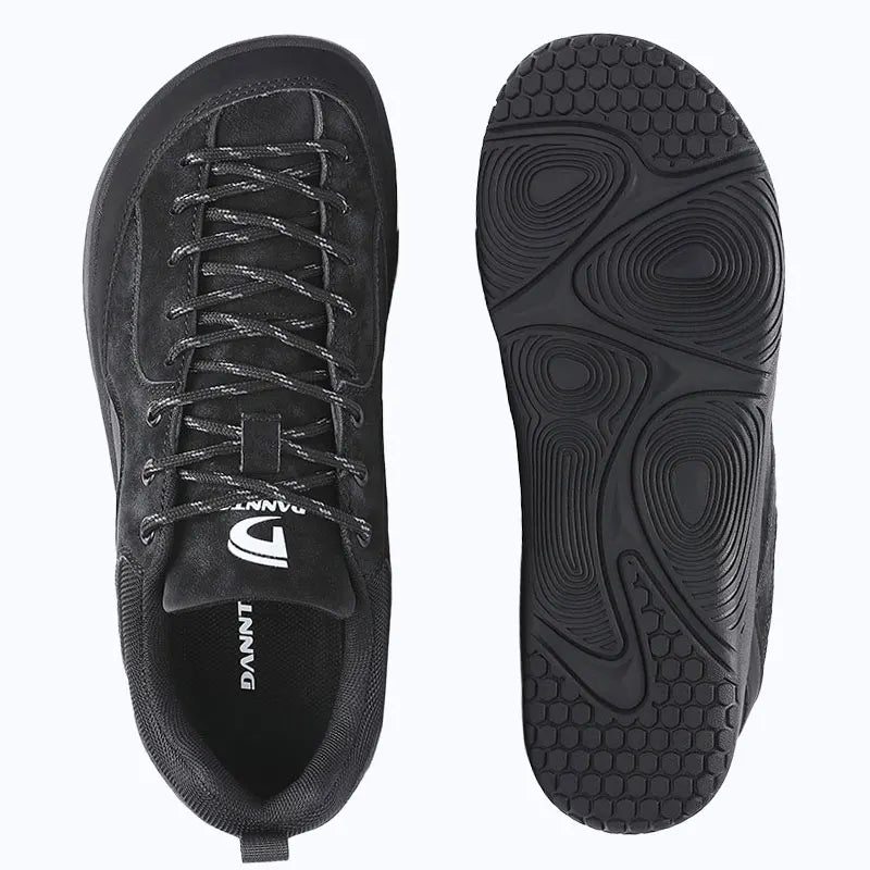 Dannto Veld I - 3E wide toe box barefoot shoes black shown from the top and bottom